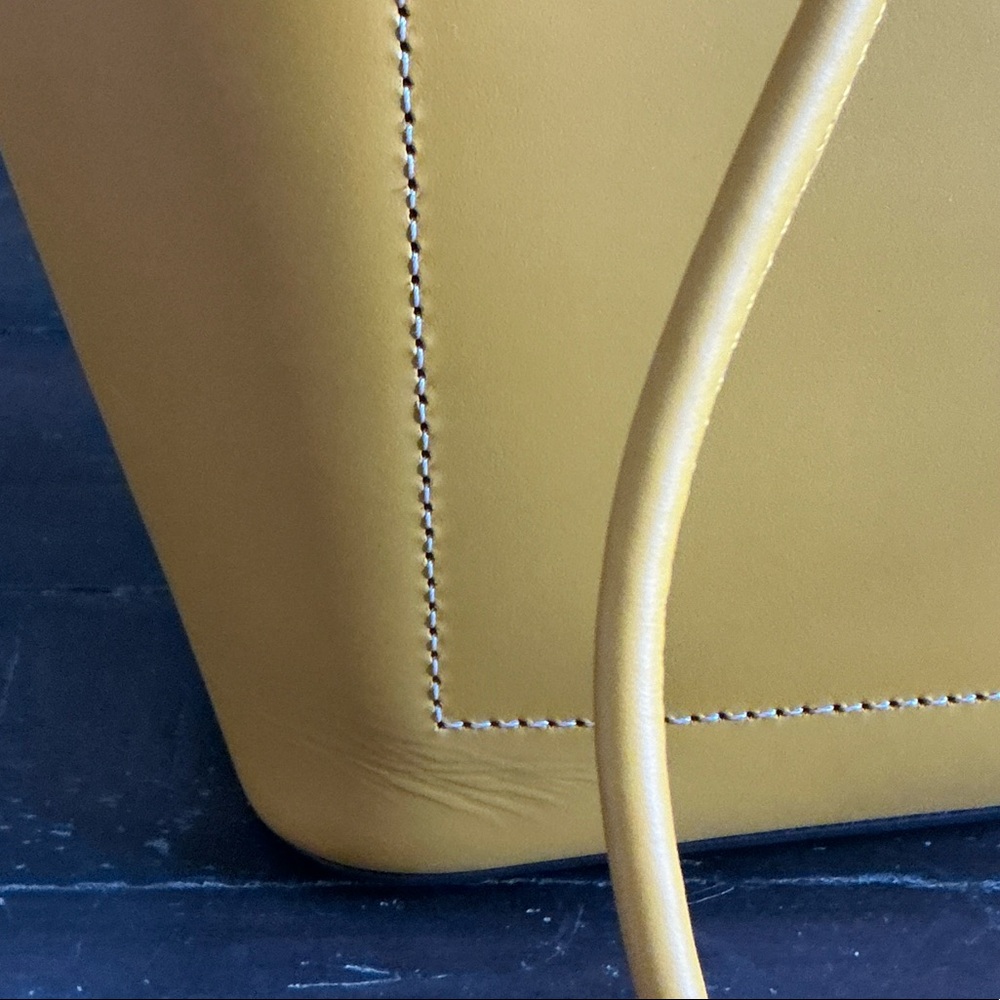 Dooney & Bourke beacon, leather slip Tote - Picture 5 of 10